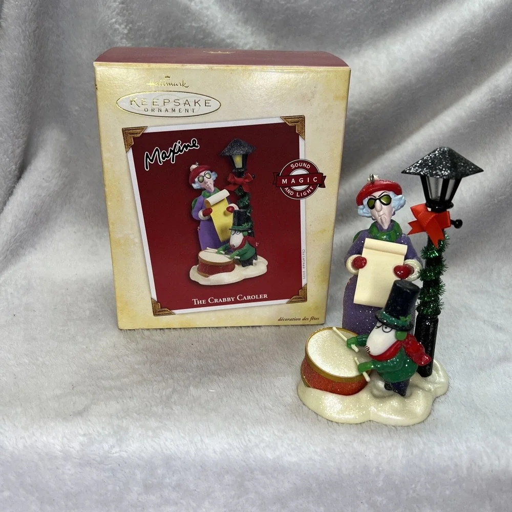 2005 Hallmark‎ Keepsake Musical Ornament Maxine The Crabby Caroler QXL7592